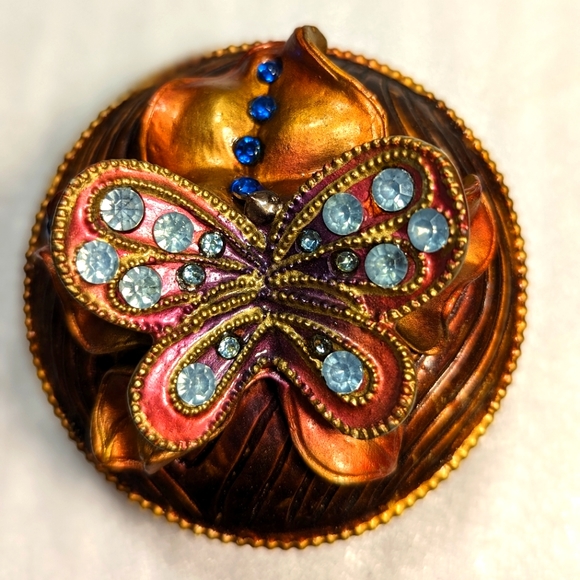 Butterfly on flower Trinket Box - Picture 2 of 4
